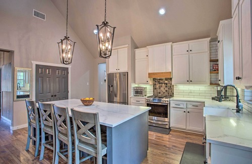 Quinlan House | Lake Tawakoni Access: Home w/Game Room!