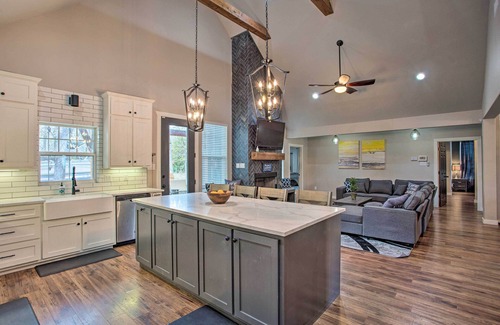Quinlan Cottage | Lake Tawakoni Access: Home w/Game Room!