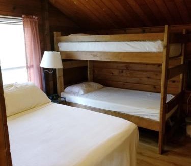 Gordonville Resort | Lake Texoma Camping Resort Cabin 1