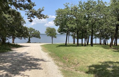 Gordonville House | Lake Texoma lake house