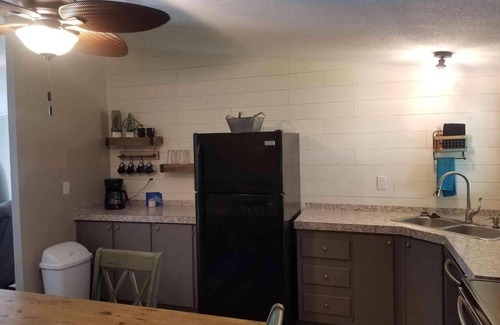 Mead House | Lake Texoma Vacation Home Dockside Cabin