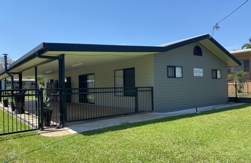 Tinaroo House | Lake Time at Tinaroo