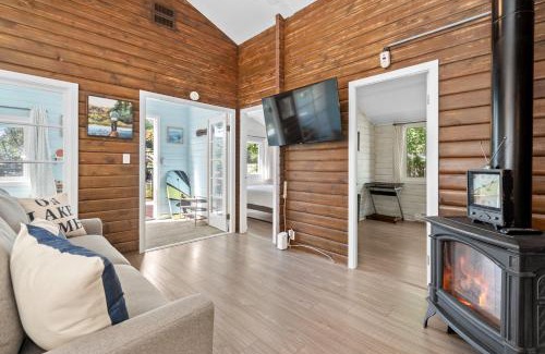Harrison Hot Springs Villa | Lake Time Harrison