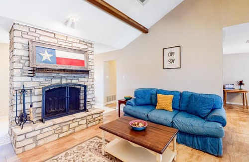 Buchanan Dam House | Lake Time