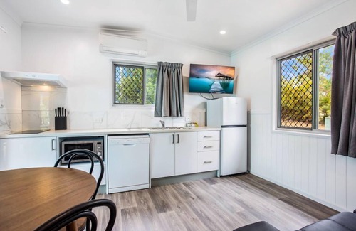 Tinaroo RV Rental | Lake Tinaroo Holiday Park