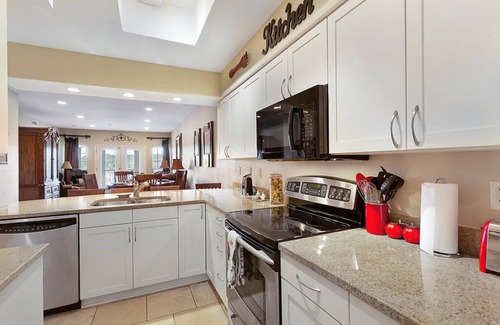 Highland Lake Estates Condo | Lake Travis Stunning Sunset Waterfront Views, Pool, w/Boat Ramp. Pet Friendly