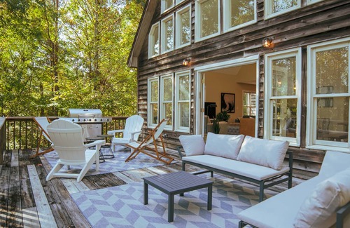 Northport House | ♥ Lake Tuscaloosa Retreat - Family Friendly - High Speed WiFi