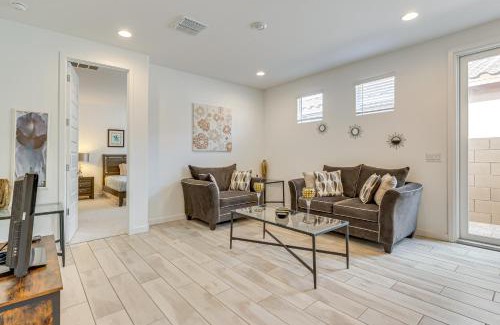 Pinal County Apartment | Lake and Mtn Views Modern Apache Junction Getaway
