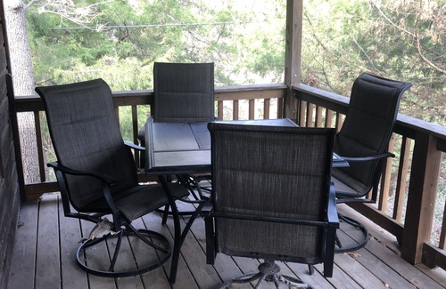 Quinlan Apartment | Lake Vacation Getaway