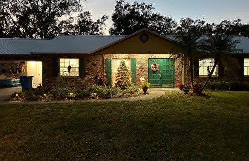 Brandon House | Lake Valrico's Camelot Court with HEATED POOL & access to private lake