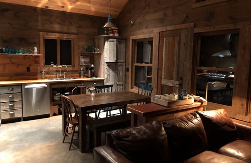 Cook Cabin | Lake Vermilion Private Cabin with Resort Amenities — Great for a Family Getaway