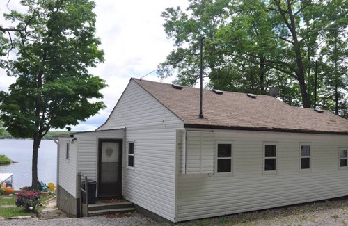 Deer Bay House | Lake Vibe! Buckhorn FUN Family Cottage Vacation!!