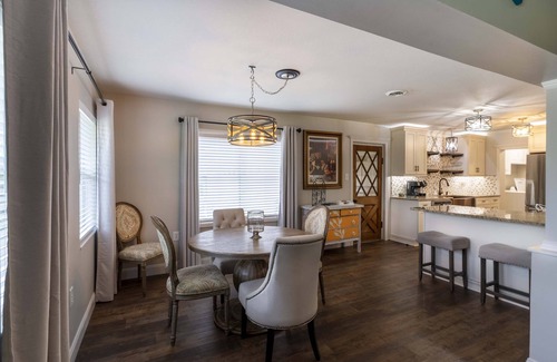 Mount Dora House | Lake Vibes Only ~ Lake House with RV or Boat Parking!