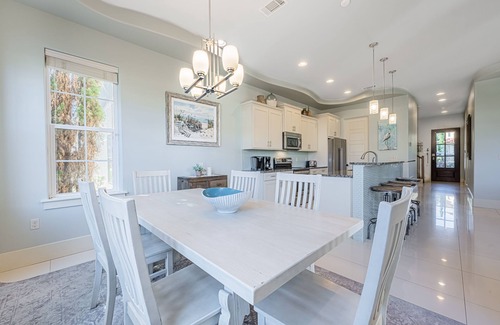 Villa Lago House | Lake View ~ 2 Golf Carts ~ On Golf Course