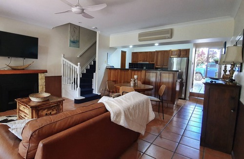 Tinaroo Apartment | Lake View At Tinaroo