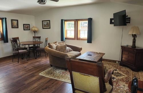 Windham Cabin | Lake view Cabin on Lake Heloise