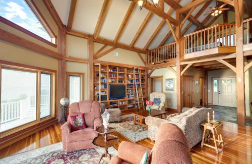 St. Albans House | Lake View Champlain Home with Hot Tub and Sauna!