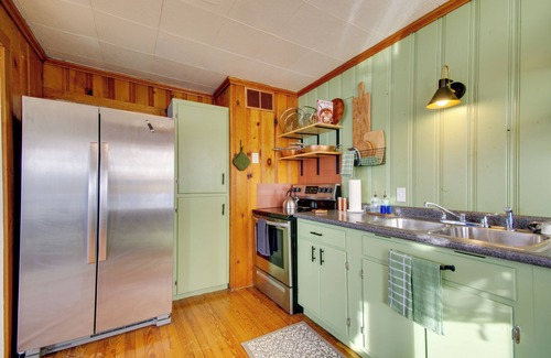 Gravois Mills House | Lake View Cottage: Lake Ozarks Getaway