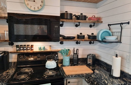 White County Cabin | Lake View Country Cabin at Bear Bluff Retreat
