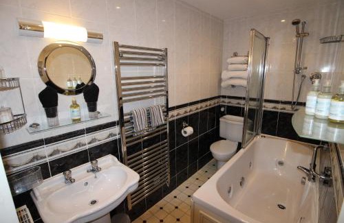 Grasmere House | Lake View Country House and Self-catering Apartments