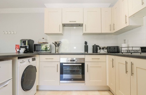 Mylor Churchtown Cottage | Lake View