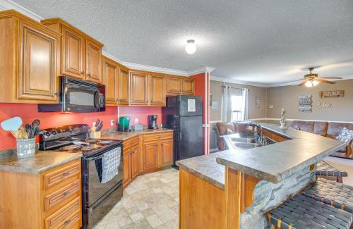 Mountain Home House | Lake-View Getaway with Grill in Mountain Home!