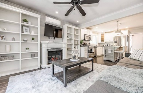 Alcona Cottage | Lake View Haven Cottage w/Hot Tub and just Steps to Innisfil Beach!