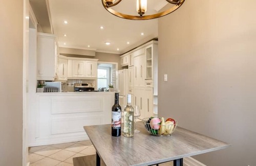 Alcona Cottage | Lake View Haven Cottage w/Hot Tub and just Steps to Innisfil Beach!