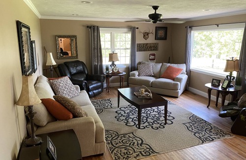 Mountain Home House | Lake View Home
