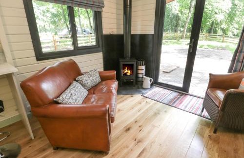 Potter Brompton House | Lake View Lodge