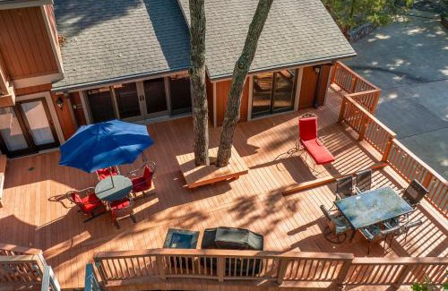 Afton House | Lake-View Pelican Point Retreat in Afton!
