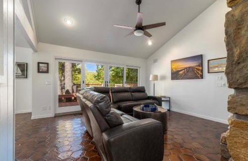 Afton House | Lake-View Pelican Point Retreat in Afton!