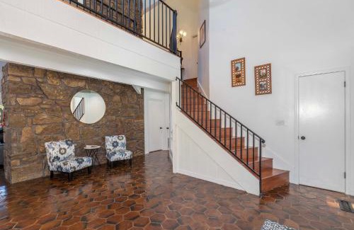 Afton House | Lake-View Pelican Point Retreat in Afton!