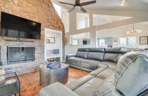 Afton House | Lake-View Pelican Point Retreat in Afton!