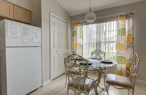 Clear Creek House | Lake View Villa. Peaceful, 3 bed family home away from home.