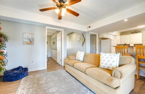 Cape Fair Apartment | Lake Views and Community Perks Cape Fair Apartment!