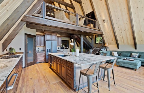 Coeur d'Alene House | Lake Views At Rockford Bay - The CDA-frame