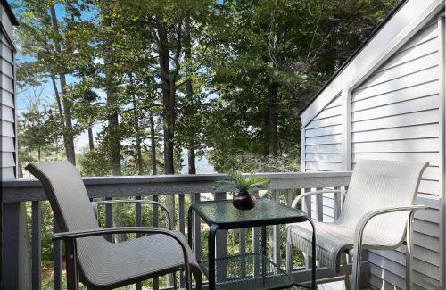 Acme Apartment | Lake Views at The Shores Great Location
