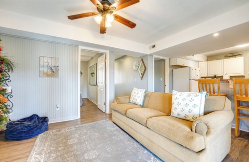 Cape Fair Apartment | Lake Views & Community Perks: Cape Fair Apartment!