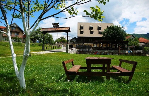 Plav Apartment | Lake Views Hotel contains 10 units