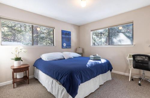 Al Tahoe House | Lake Views in 3bdr Family Home w/Hottub