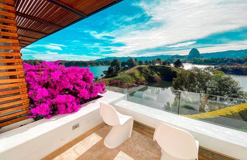 El Penol Villa | Lake Villa, una Extraordinaria Mansión con una Vista Increible