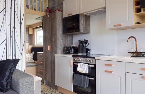 Pennant Melangell Cottage | Lake Vyrnwy Luxury Glamping Pod 2