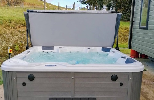 Pennant Melangell Cottage | Lake Vyrnwy Luxury Pod