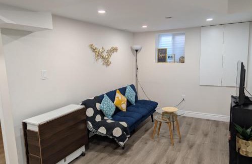 Stoney Creek Apartment | Lake-Walk House 3 Bed 2 Bath Apt
