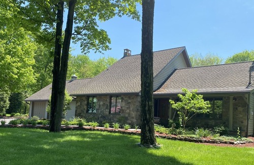 Greentown House | Lake Wallenpaupack Private/ tranquil house indoor hot tub on 8 private acres