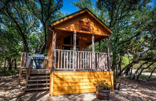 Lake Whitney Cabin | Lake Whitney RV Campground
