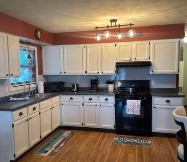 Poynette Apartment | Lake Wisconsin Resort