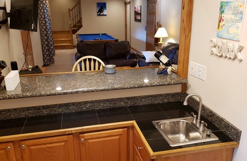 Dixie - Berryhill Apartment | Lake Wylie waterfront apartment with dock.