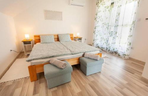 Szantod Apartment | Lake27apartman
